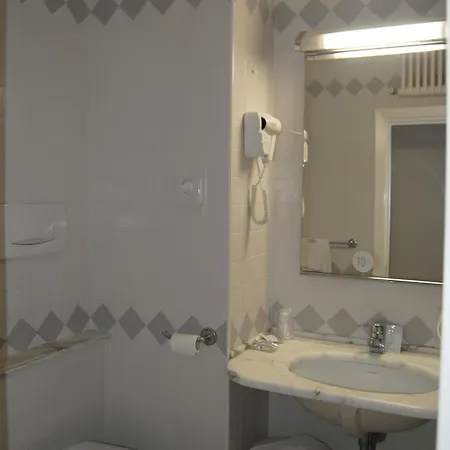Hotel Carlton 3*