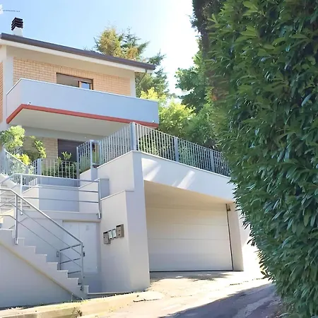 Villa Panoramica Con Giardino A Riccione
