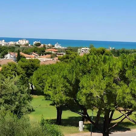 Villa Panoramica Con Giardino A