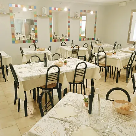 Hotel Raul 2*