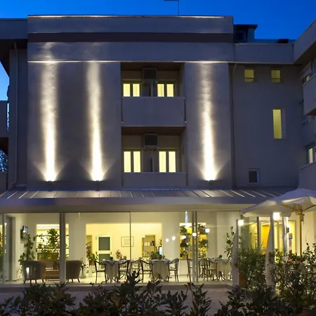 Hotel Nives