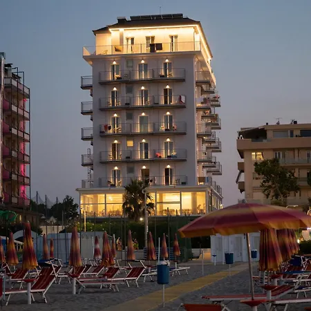 Fedora 3* Riccione