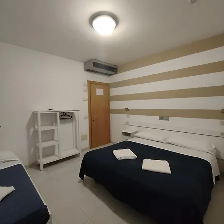 Lina Hotel 3*