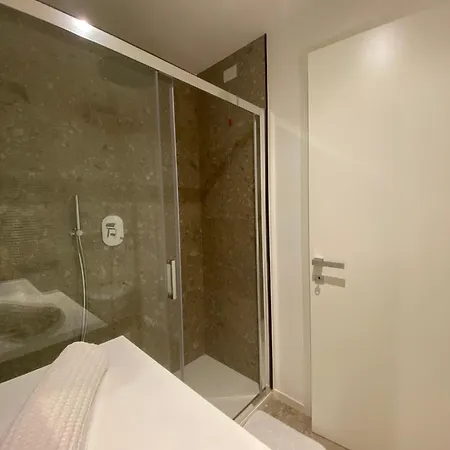 Apartment Cortemaggiore 4d Luxury-flexrent Abissinia *