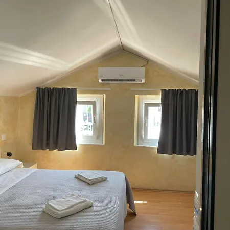 Hawaii Hotel