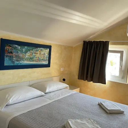 Hawaii Hotel
