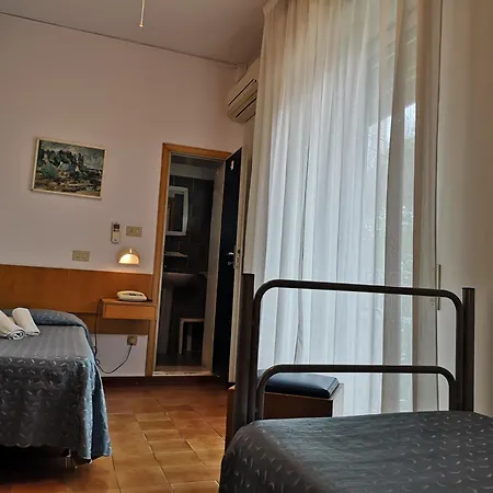 Hotel Nives 2*