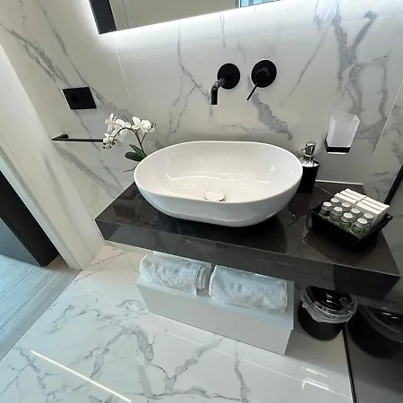 Luxury Ceccarini - Lungomare Con Parcheggio Privato Villa Riccione