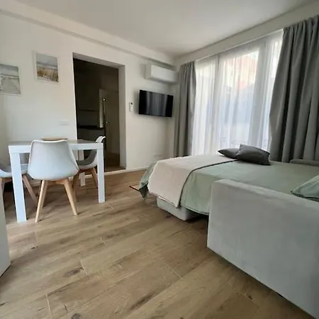 Casa Silvia, Bilocale Nuovo A 100 Mt Dal Mare Apartment