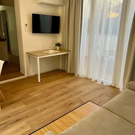 Casa Silvia, Bilocale Nuovo A 100 Mt Dal Mare Apartment *