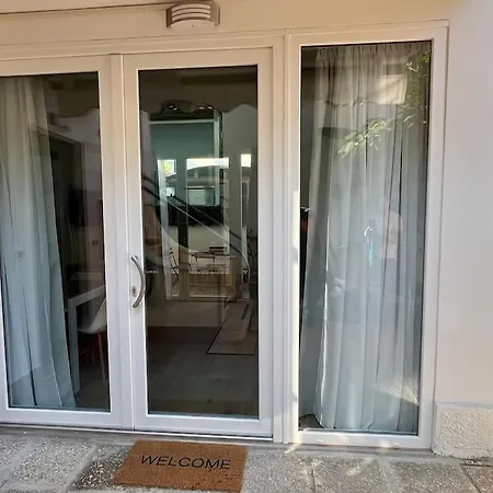 Apartment Casa Silvia, Bilocale Nuovo A 100 Mt Dal Mare *