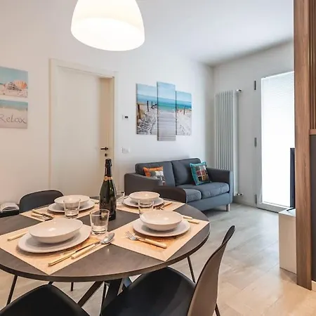 Nuovo E Confortevole Con Parcheggio Apartment *