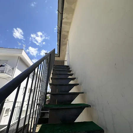 Appartamento Graziosa Mansarda 5 Min A Piedi Dal Mare - Il Lupo Affitta