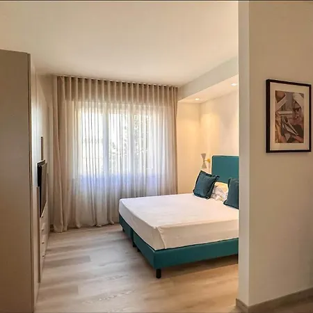 Apart-hotel Lungomare - Charming 4*