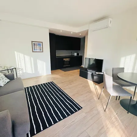 Cortemaggiore 4d Luxury-flexrent Abissinia Apartment