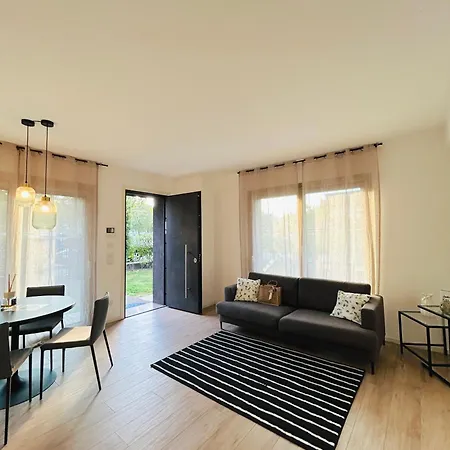 Cortemaggiore 4d Luxury-flexrent Abissinia Apartment *