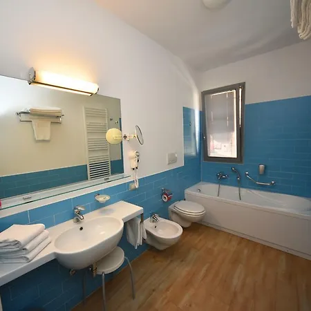 Sound Aparthotel 3*
