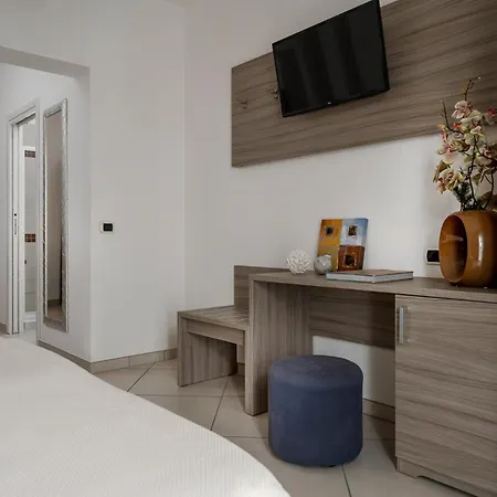 Embassy 3*