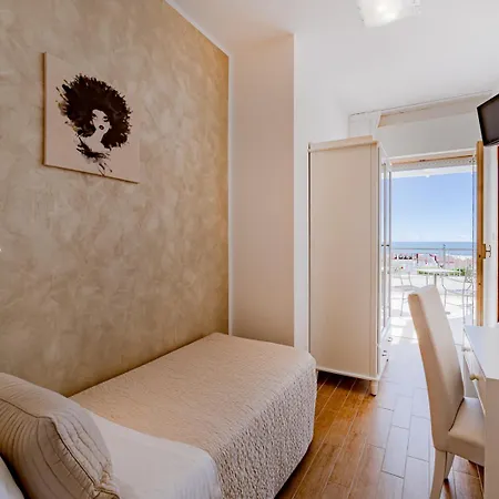 Hotel Soraya - Sawasdee 3*