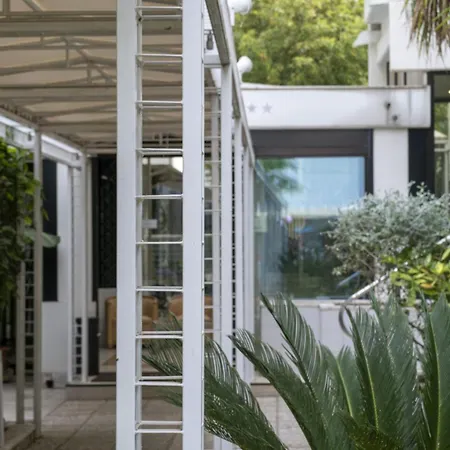 President - Vintage In Centro 4*
