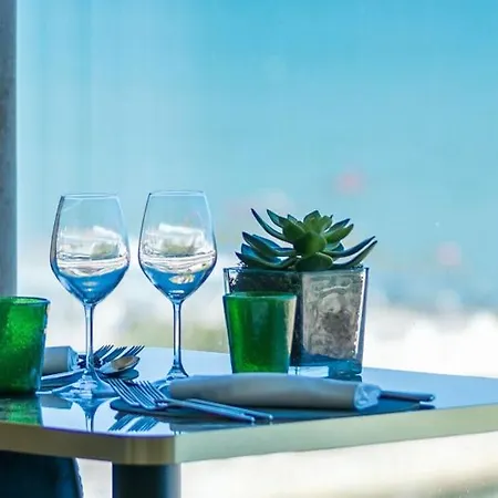 Lungomare Hotel 4*