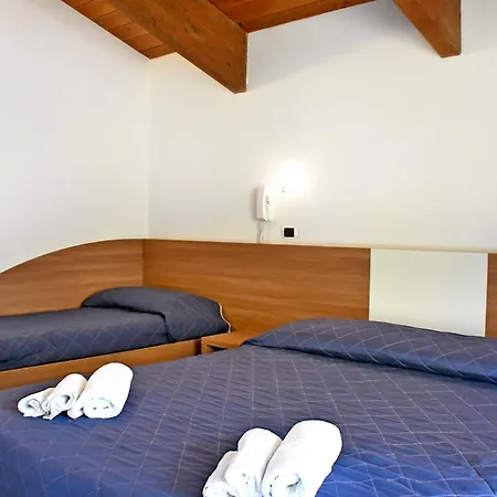 Edera - In Pieno Centro A Pochi Passi Dal Mare Szálloda Riccione