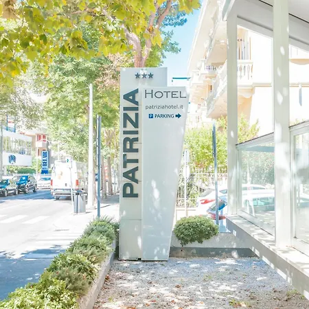 Patrizia Hotel 3*