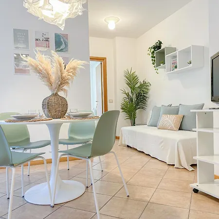 Greenmare Mare A 100 M, 2 Balconi E Parcheggio Gratuito Riccione