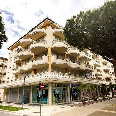 Greenmare Mare A 100 M, 2 Balconi E Parcheggio Gratuito Apartment *