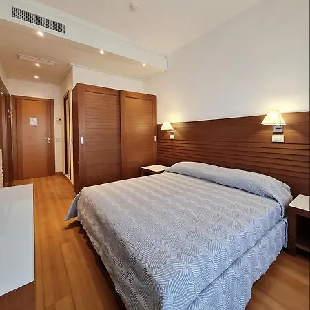 Hotel Club 3*