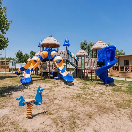 Club Del Sole International Easy Village Campeggio Riccione