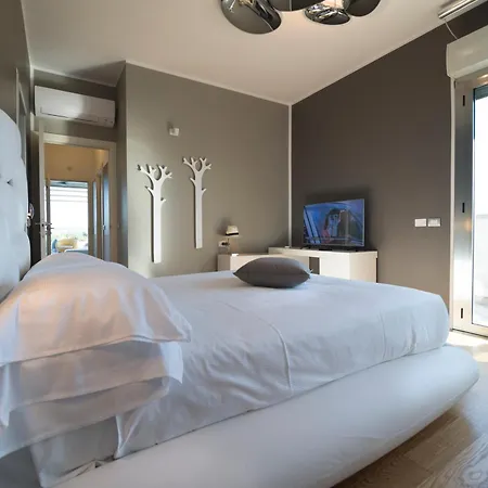 Hotel The One - Designed For Adults - Pet Lovers Riccione