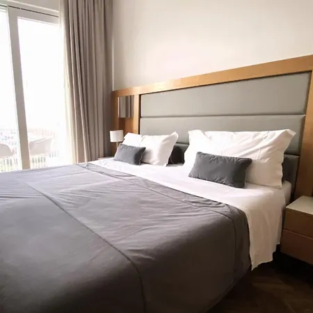 Отель Abner's 4*