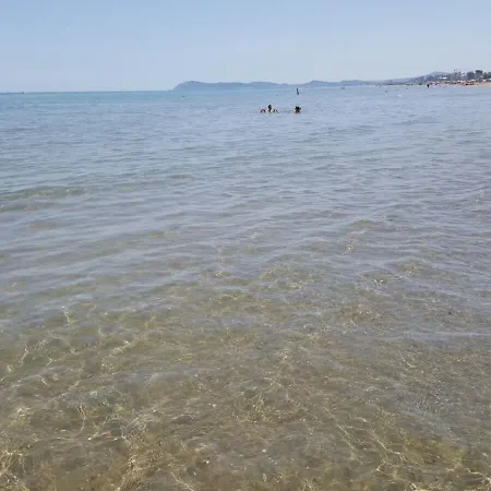 Riccione Sul Mare Con Servizio Spiaggia E Aquapark Apartment