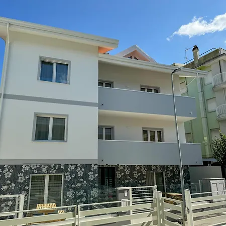 Apartment Inaugurazione 2024 - La Tua Mansardina A 100 Metri Dal Mare, 2 Da Letto Riccione