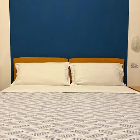 Nizza - Nuova Gestione 2* Riccione