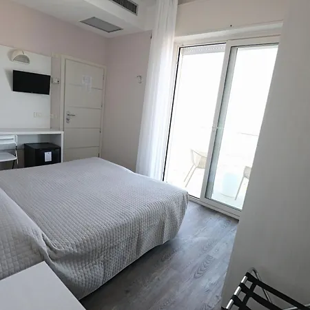 Daniel's Fronte Mare Hotel 3*