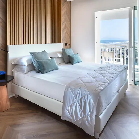 Hotel Corallo 4*