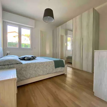 Con Giardino Indipendente 250 Mt Dal Mare Apartment *