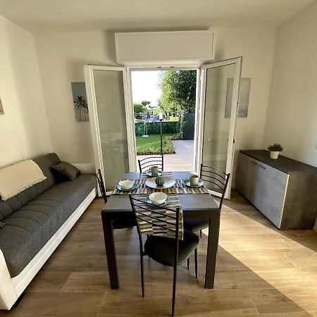 Con Giardino Indipendente 250 Mt Dal Mare