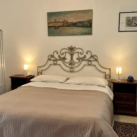 Renata Apartment *