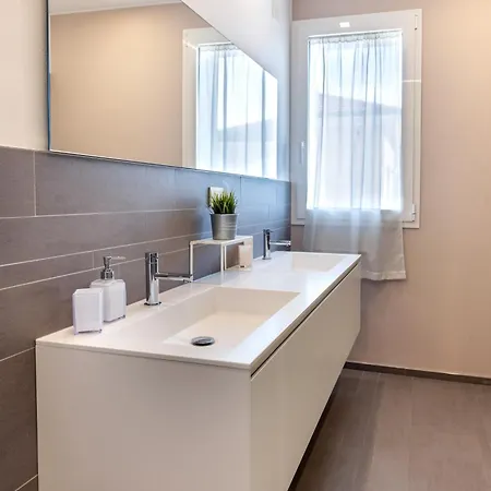 Apartment Penthouse18 - Jacuzzi On Master Bedroom Riccione