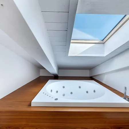 Penthouse18 - Jacuzzi On Master Bedroom Apartment Riccione