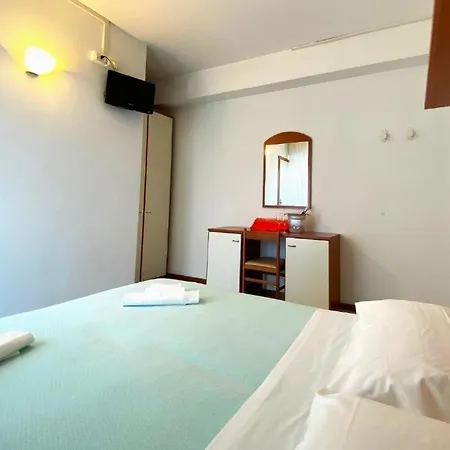 Exclusive In Pieno Centro - Nuova Gestione 2025 Riccione