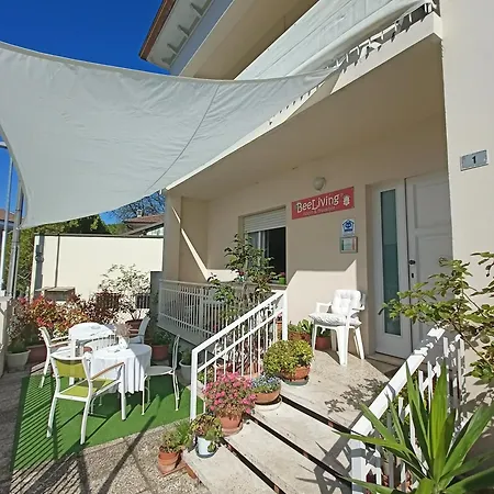Beeliving Room&breakfast (adults Only) Отель типа 