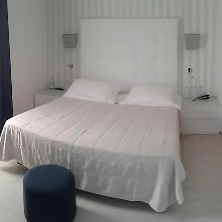 Fedora Hotel 3*
