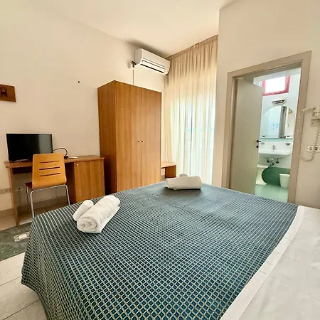 Nizza - Nuova Gestione Hotel Riccione