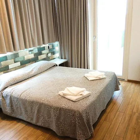Hotel Etna - Nuova Gestione Romagnola & Parcheggio