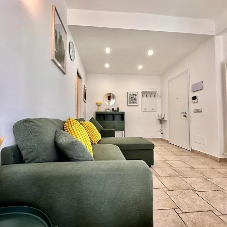 Vle Dante Riccione--lux Apt--2 Living Room--2 Matrimoniali Kingsize--2 Cucine Professionali--3 Bagni Completi--2 Parcheggi Gratuiti--250mt Dal Mare Apartment *