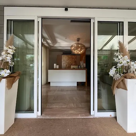 Hotel Mon Pays Riccione